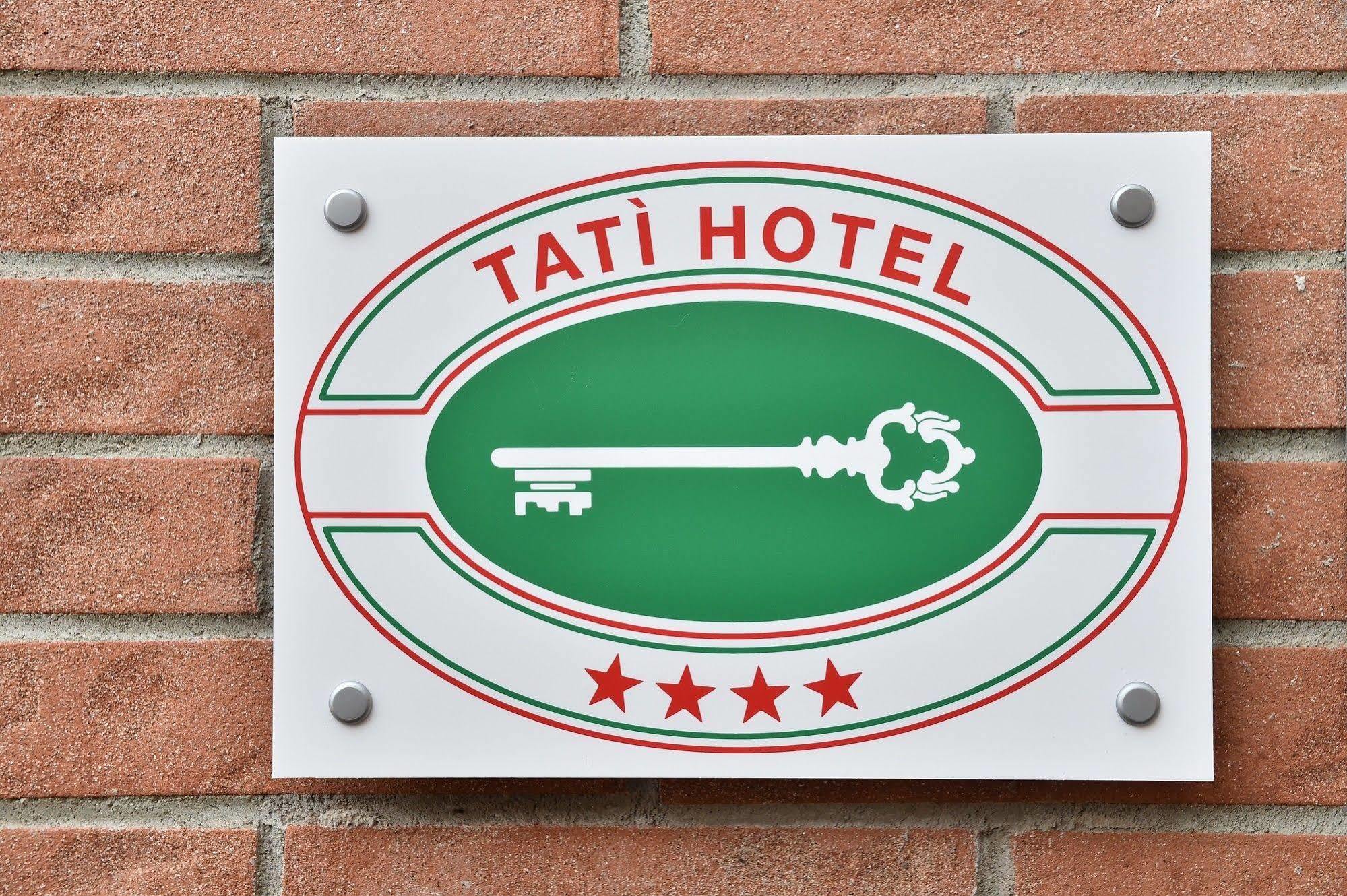 ตาตีโฮเต็ล Hotel ลูโก ภายนอก รูปภาพ